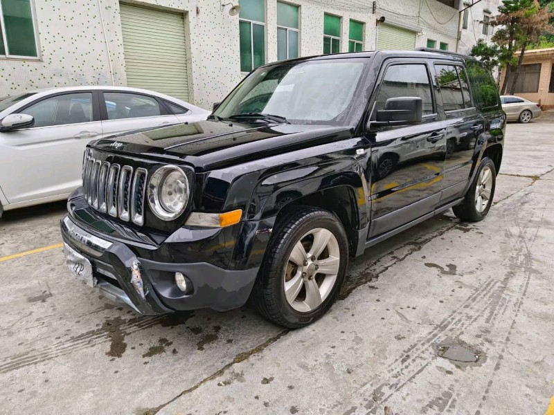 广州15年Jeep自由客3