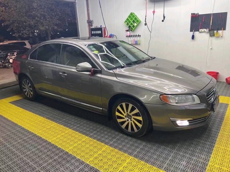 邯郸14年沃尔沃S80L4