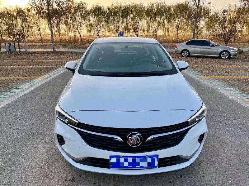 东营22年别克威朗1