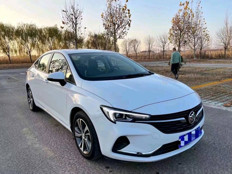 东营22年别克威朗2