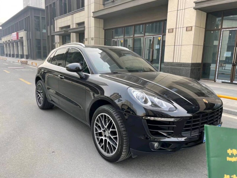 淮南16年保時捷Macan2