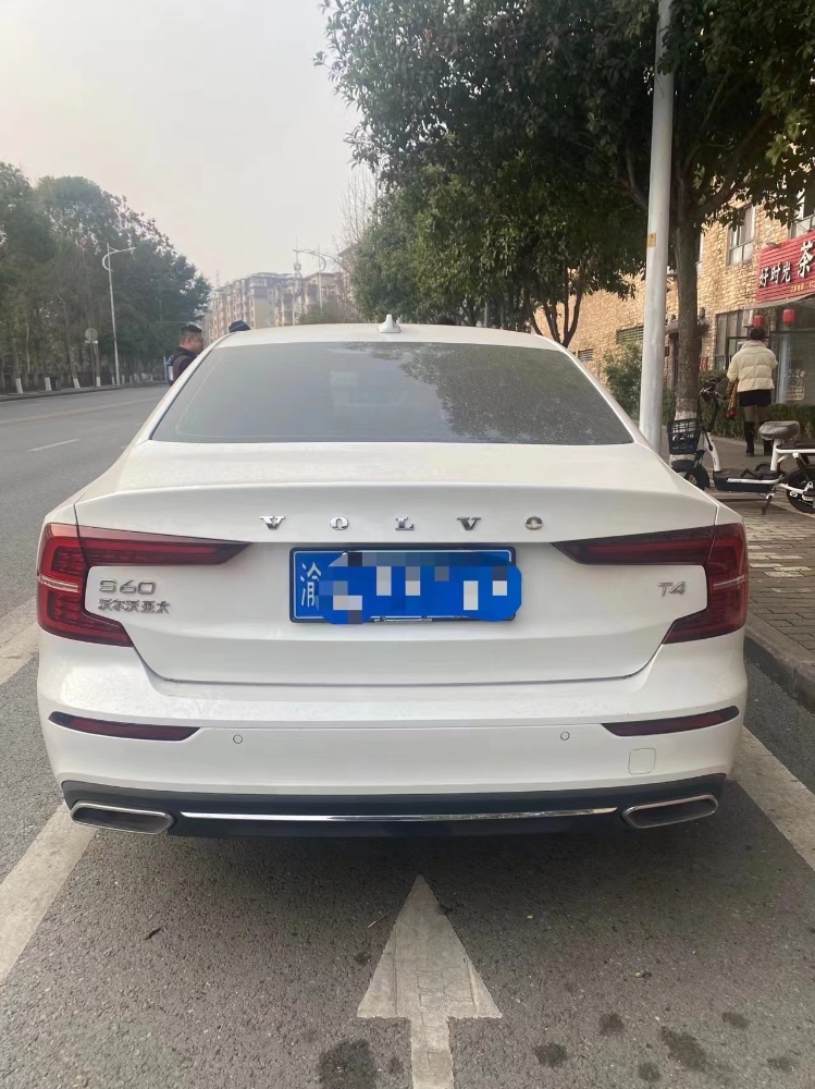 重庆21年沃尔沃S60L2