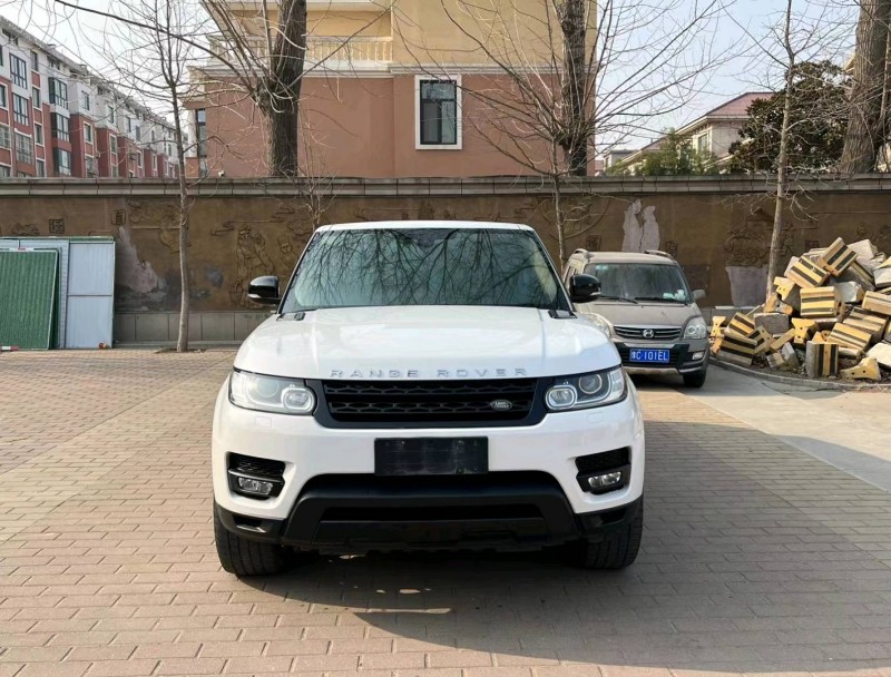 青岛15年路虎揽胜运动1