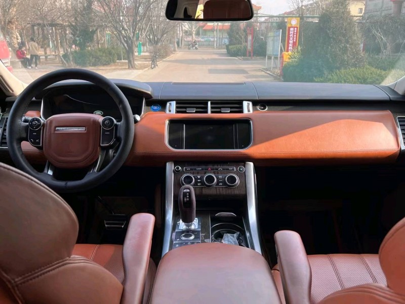 青岛15年路虎揽胜运动5
