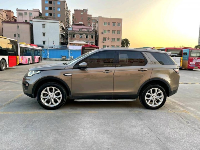 广州16年路虎发现神行5