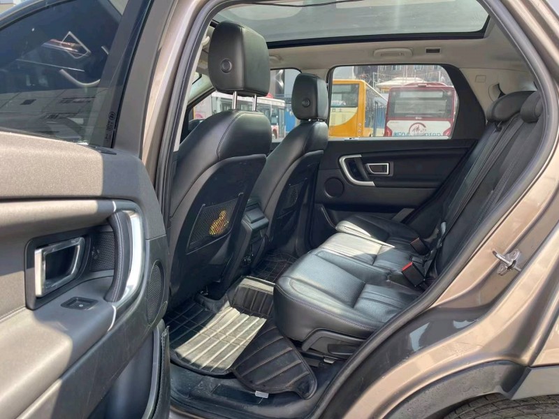 广州16年路虎发现神行8