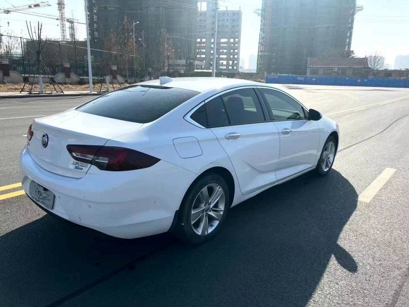 枣庄18年别克君威3