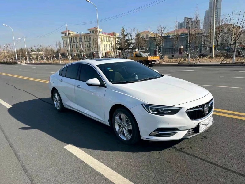 枣庄18年别克君威6