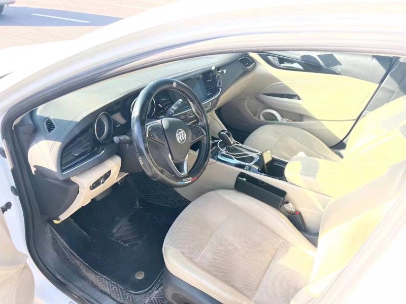 枣庄18年别克君威8