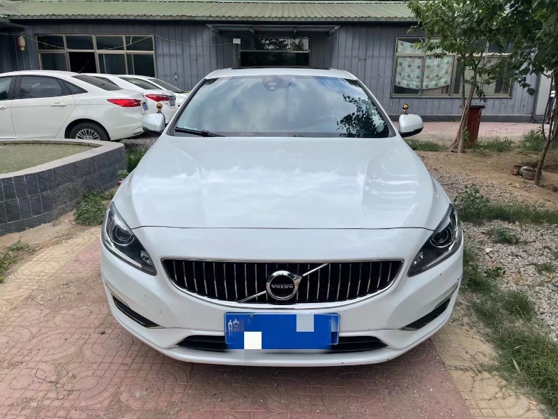 济宁18年沃尔沃S60L1