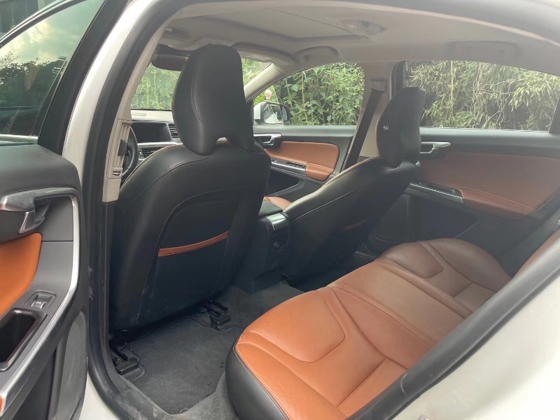 济宁18年沃尔沃S60L9