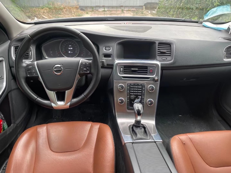 济宁18年沃尔沃S60L7