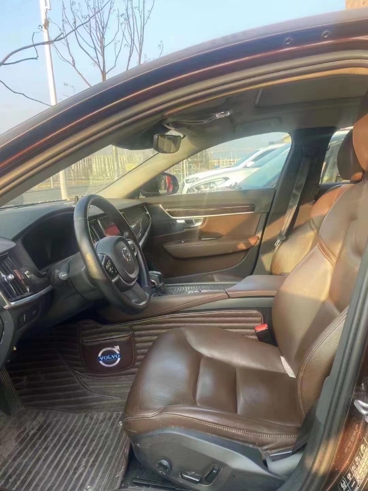 青岛17年沃尔沃S903