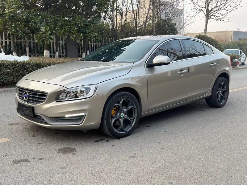 徐州16年沃尔沃S60L4