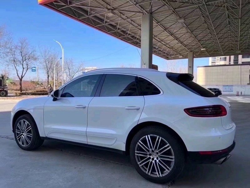邯郸15年保时捷Macan3
