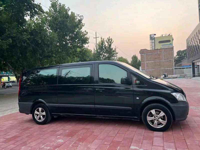 枣庄11年奔驰威霆2