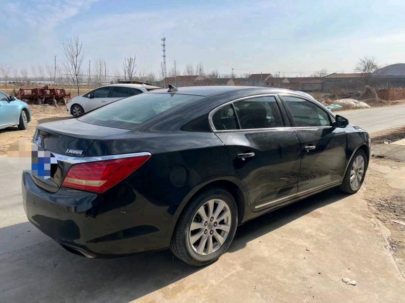 枣庄15年别克君越4