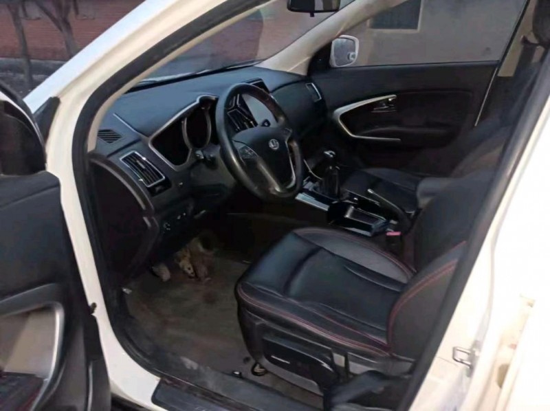 枣庄18年华泰圣达菲经典9