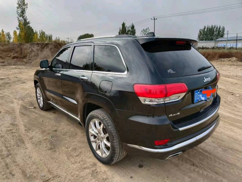 保定13年Jeep大切诺基5