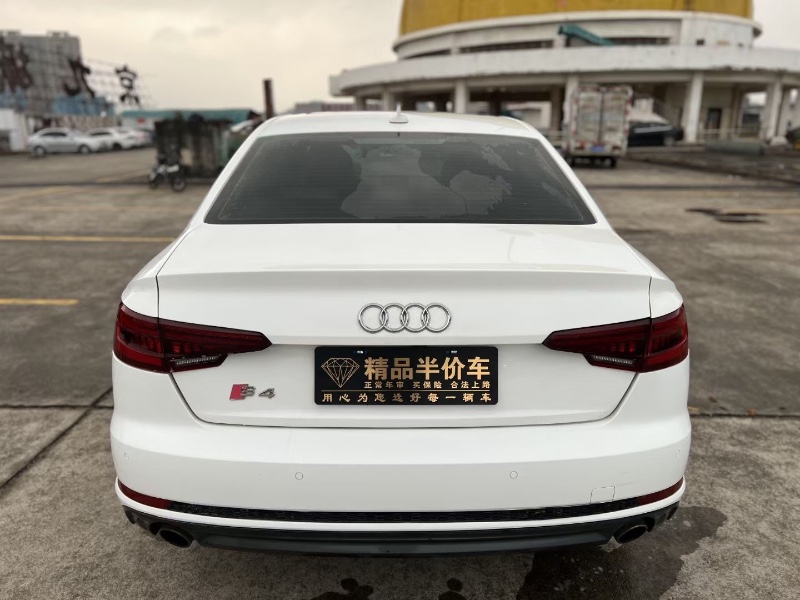 东莞18年奥迪A4L1
