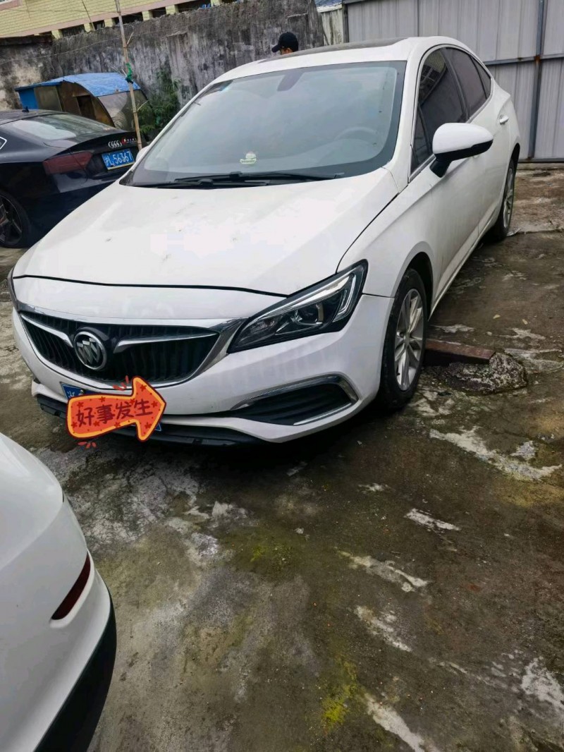 嘉兴18年别克威朗1