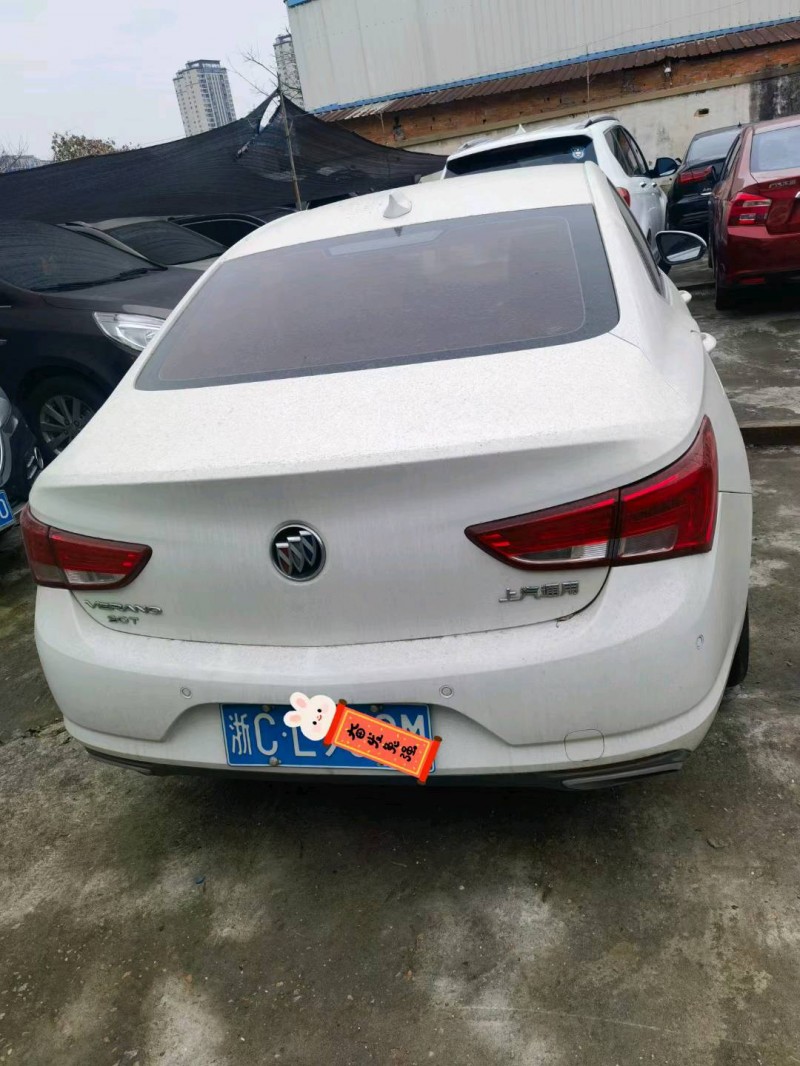 嘉兴18年别克威朗2