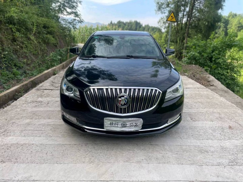 邢台14年别克君越1