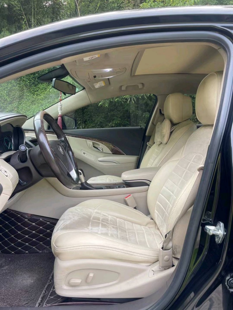 邢台14年别克君越5