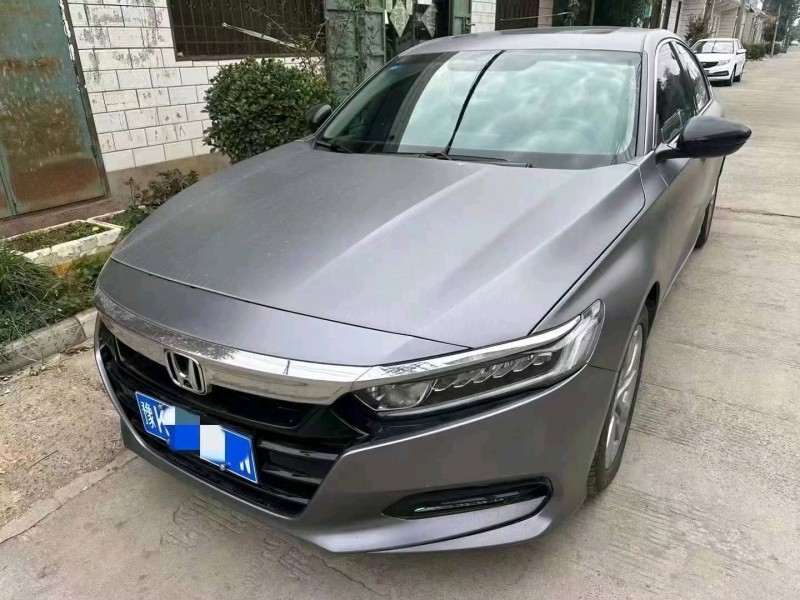 宜春19年本田雅阁3