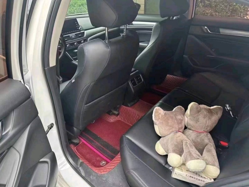 宜春19年本田雅阁5