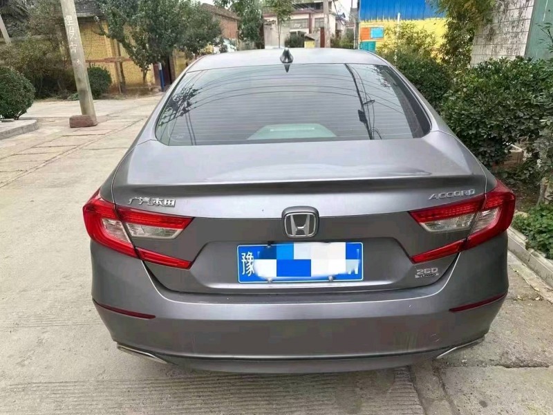 宜春19年本田雅阁7