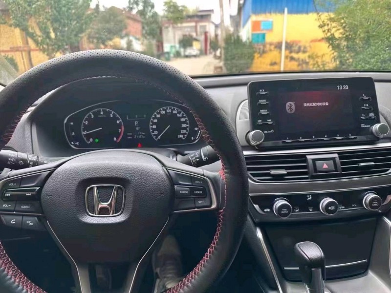 宜春19年本田雅阁8