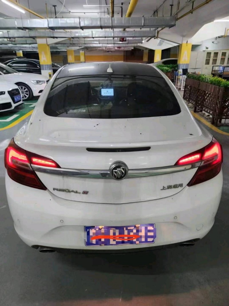 宜昌16年别克君威6