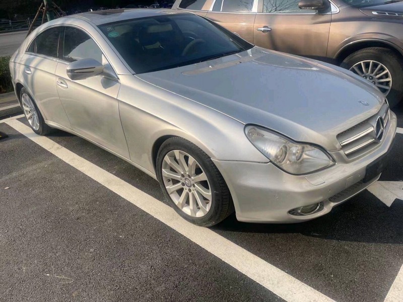 徐州10年奔驰CLS3