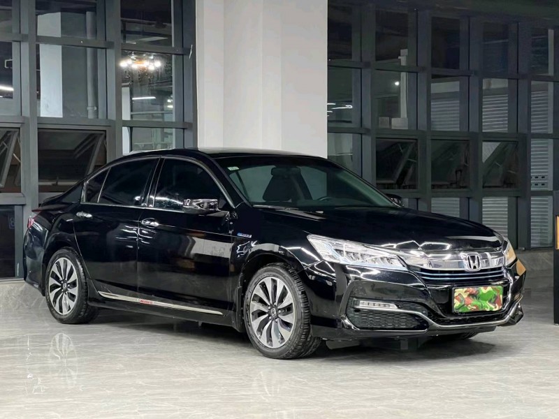 东莞17年本田雅阁2