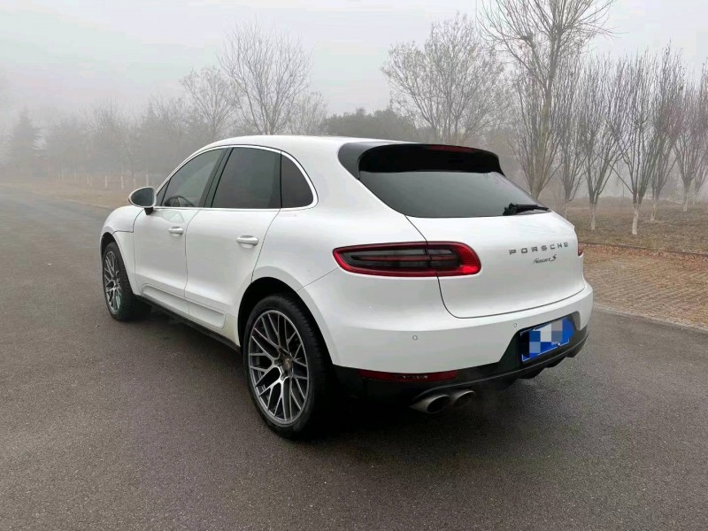 北京15年保时捷Macan7