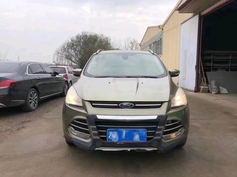 青岛14年福特翼虎1