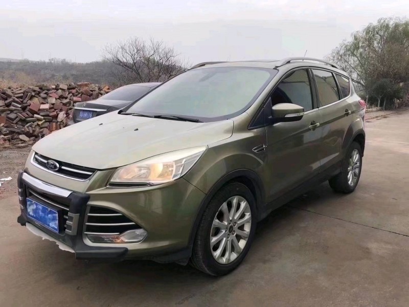 青岛14年福特翼虎3