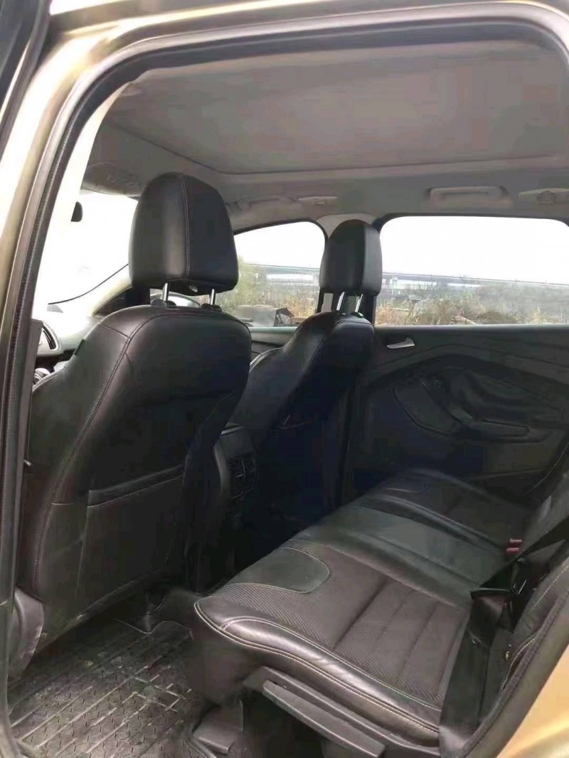 青岛14年福特翼虎5