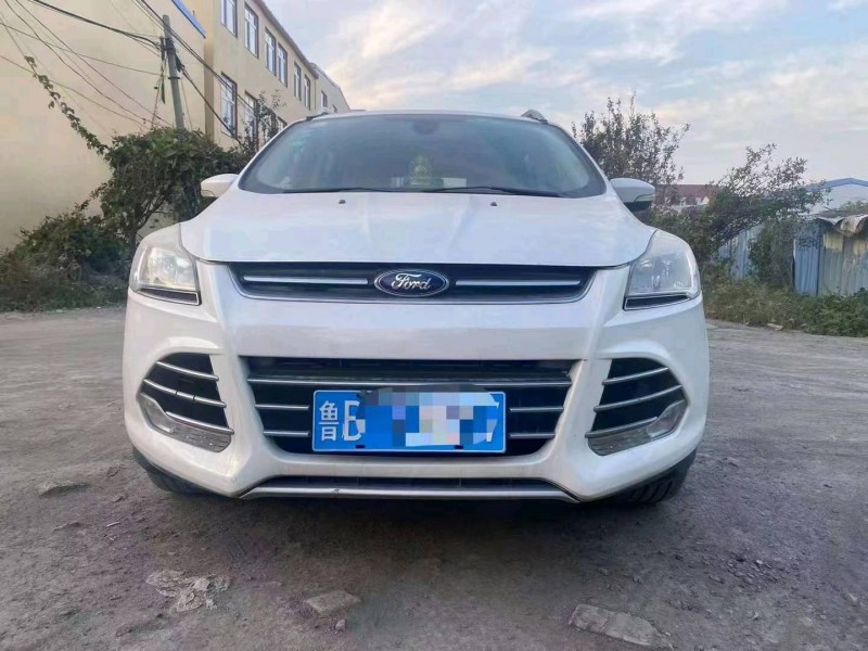 青岛14年福特翼虎1