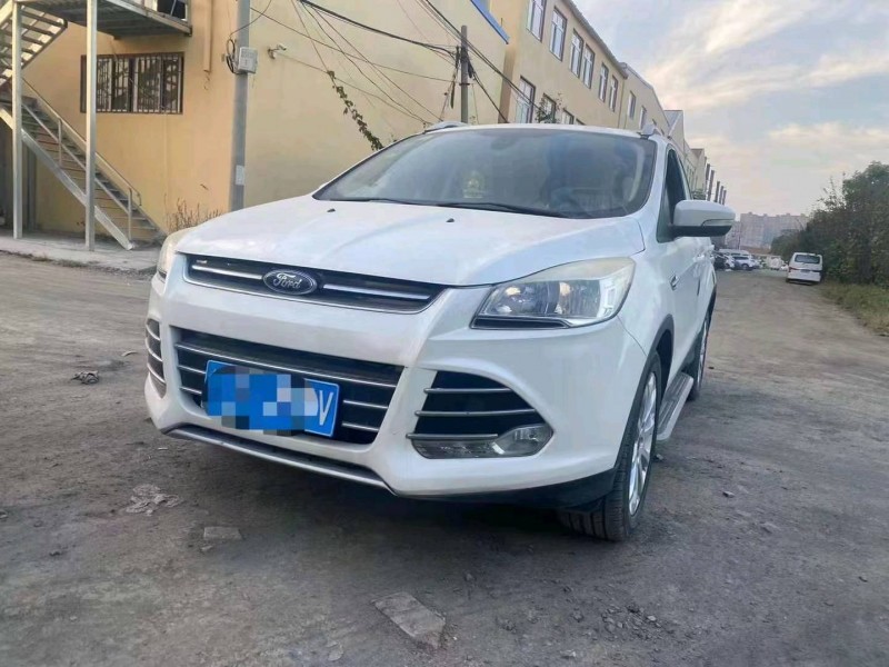 青岛14年福特翼虎3