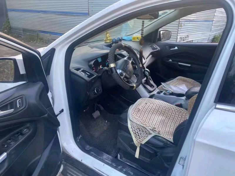 青岛14年福特翼虎4