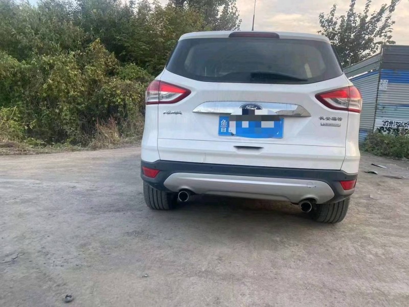 青岛14年福特翼虎9