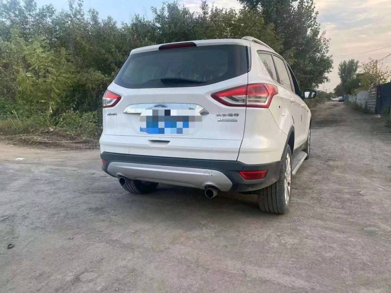 青岛14年福特翼虎8