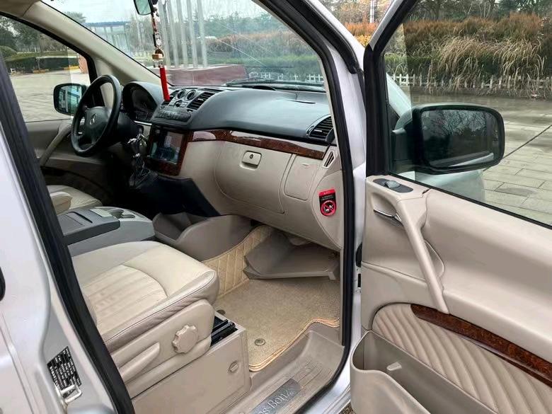 盐城12年奔驰唯雅诺4