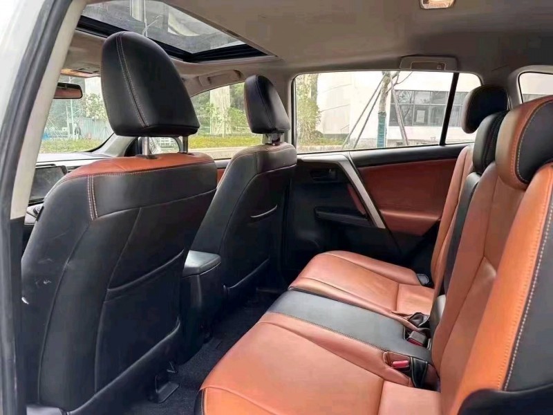 嘉兴17年丰田RAV4荣放5