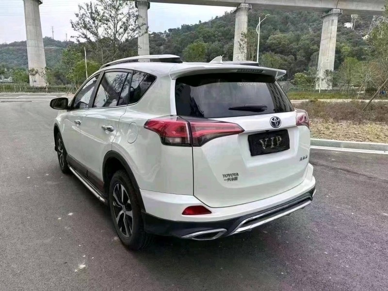嘉兴17年丰田RAV4荣放7