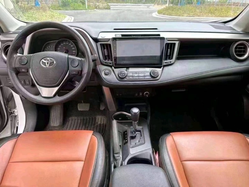嘉兴17年丰田RAV4荣放8
