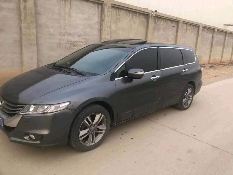 保定13年本田奥德赛2