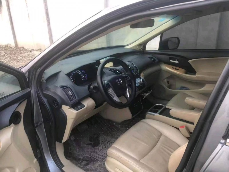 保定13年本田奥德赛5